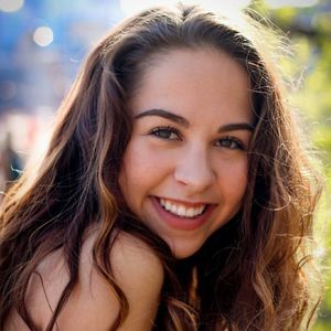 Meet your Posher, Destinee